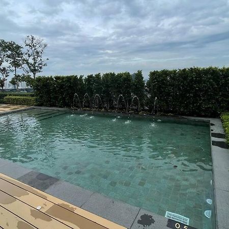Beacon Suites With Infinity Pool At Georgetown By Wl Buitenkant foto