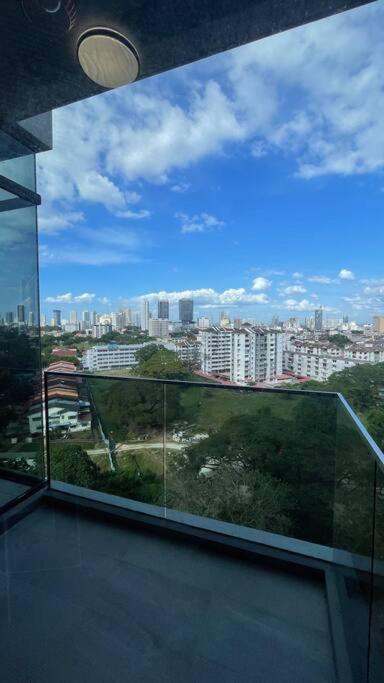 Beacon Suites With Infinity Pool At Georgetown By Wl Buitenkant foto